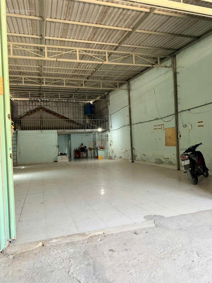 Bán kho, nhà xưởng tại 1/đường nữ dân công, 1,8 tỷ, 173,2 m2, uy tín, giá tốt