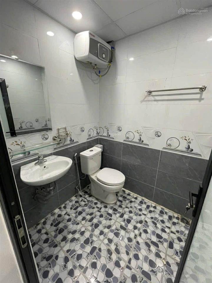 Cần bán nhà mặt phố giáp bát, hoàng mai, hà nội  195m2 đất  gần bến xe giáp bát, giá quá rẻ