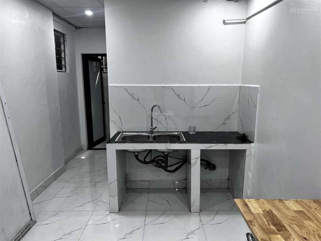 Cần bán nhà mặt phố giáp bát, hoàng mai, hà nội  195m2 đất  gần bến xe giáp bát, giá quá rẻ