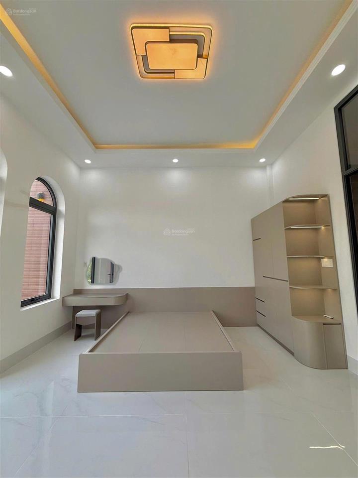 Nhà gần cổng 11, phường phước tân tặng nội thất mới 80 triệu