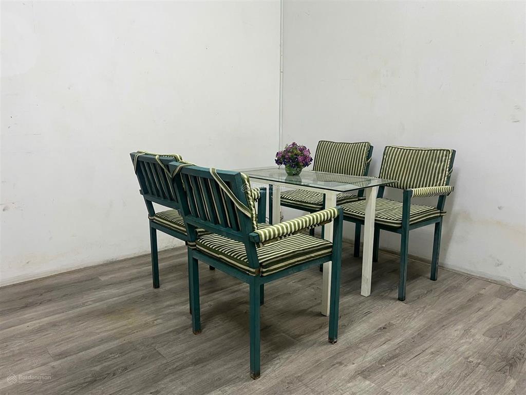 Cho thuê căn hộ lầu 1 nhà mặt tiền 608 điện biên phủ (quận 10)