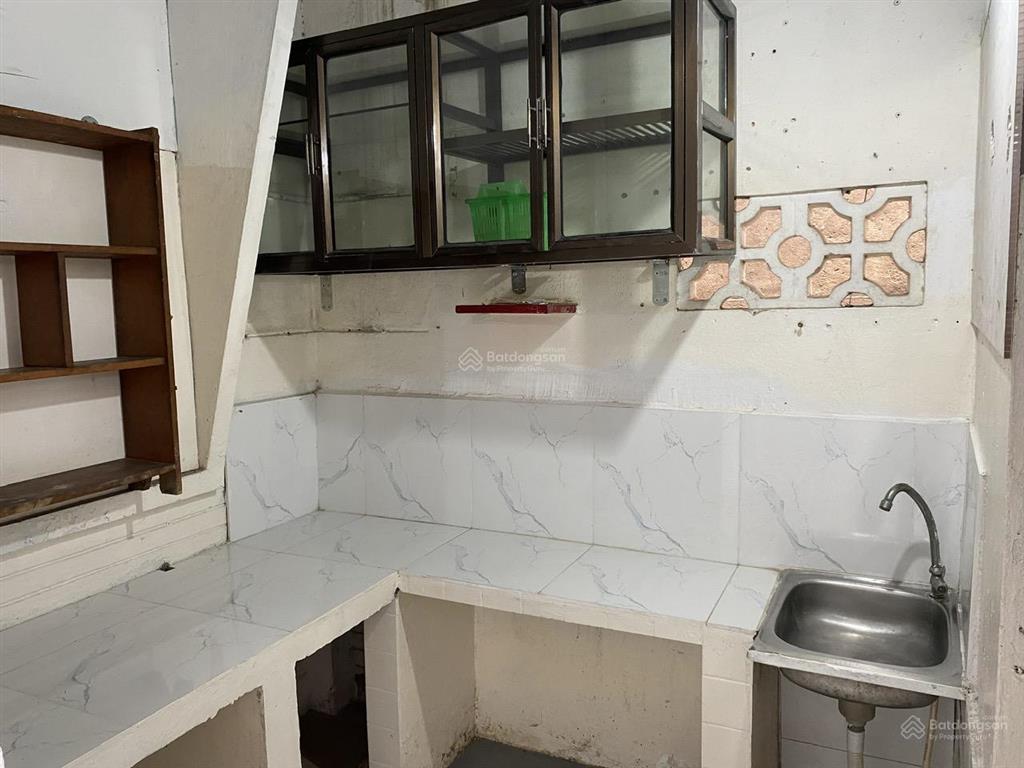 Cho thuê căn hộ nhà mặt tiền đường điện biên phủ