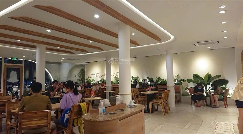 Bán nhà đường nguyễn tri phươngq10 7,4 x 14m (103m2) 4 tầngthuê  50tr/th giá 24 tỷ