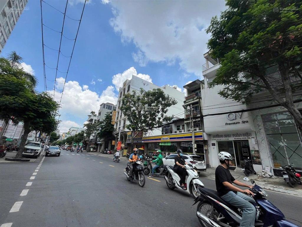 Mặt tiền trường công định  tb  7 x 23m(150m2)  hầm 8 tầng giá 35 tỷ