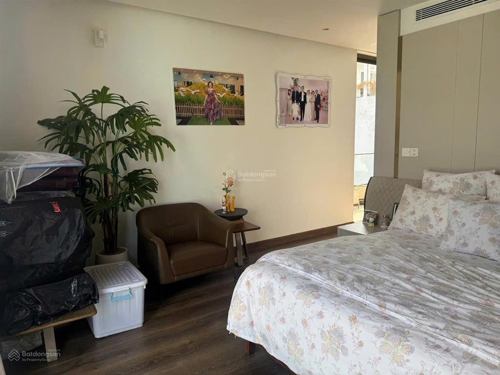 Góc 2mt giá đầu tư ! ngay nhà ga t3  18 x 20m(360m2)  5 tầng  thuê  100tr/th giá 48 tỷ
