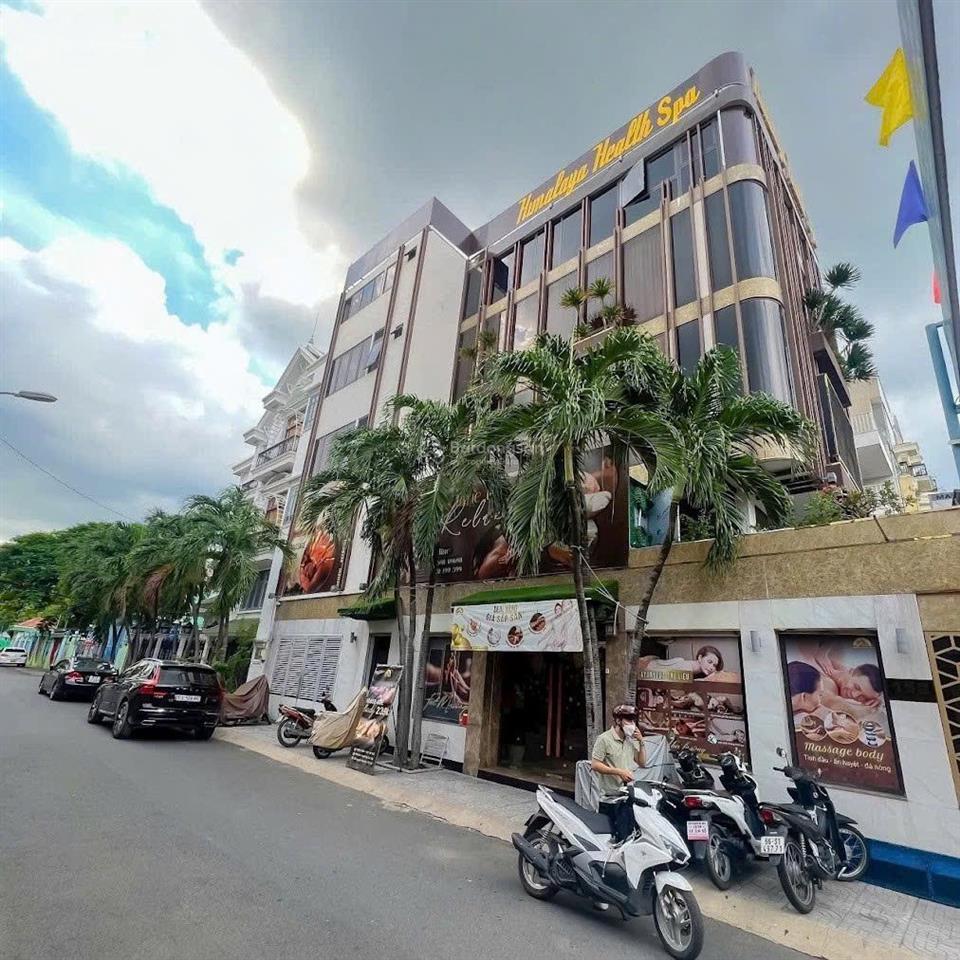 Góc 2 mt thành thái  quận 10  13 x 17m(182m2)  thuê  80tr/tháng giá 30 tỷ