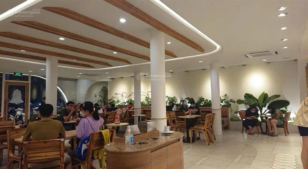 Bán nhà đường nguyễn trãi ngay dự án lancaster  6 x 25m(150m2)  giá  32 tỷ
