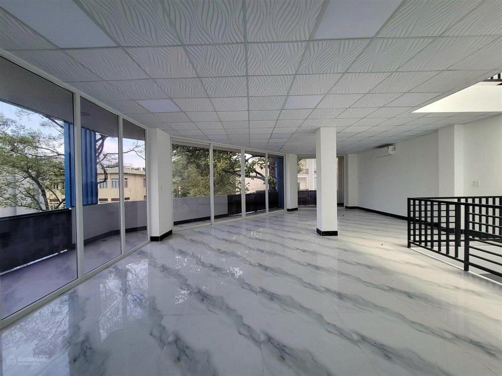 Bán nhà đường tô hiến thành  q10  dt 10 x 17m (152m2)  thuê  200tr/th  hầm 7 tầng giá 30 tỷ
