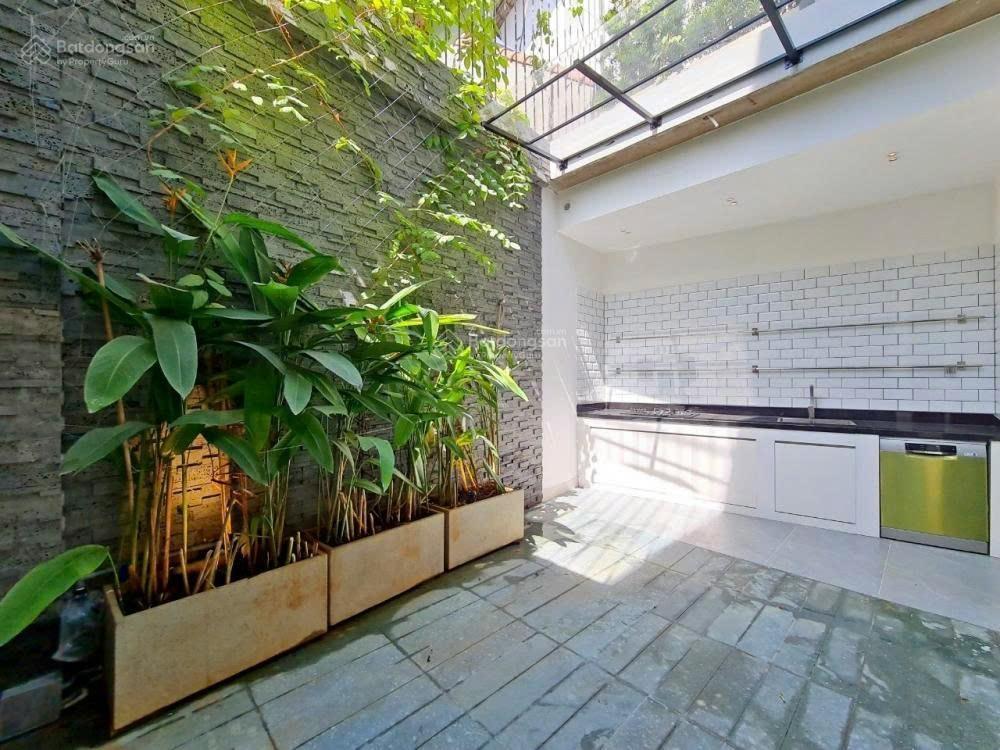 Siêu phẩm nhà đường võ thị sáu  quận 3  6 x 23m (131m²)  thuê 100tr/th  5 tầng giá 27 tỷ
