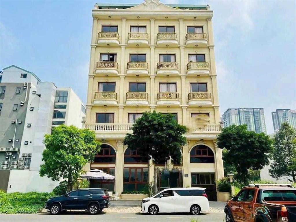Bán tòa chdv ngay nhà ga t3  dt 9 x 20m  6 tầng  thuê khoán 110tr/th giá 26 tỷ