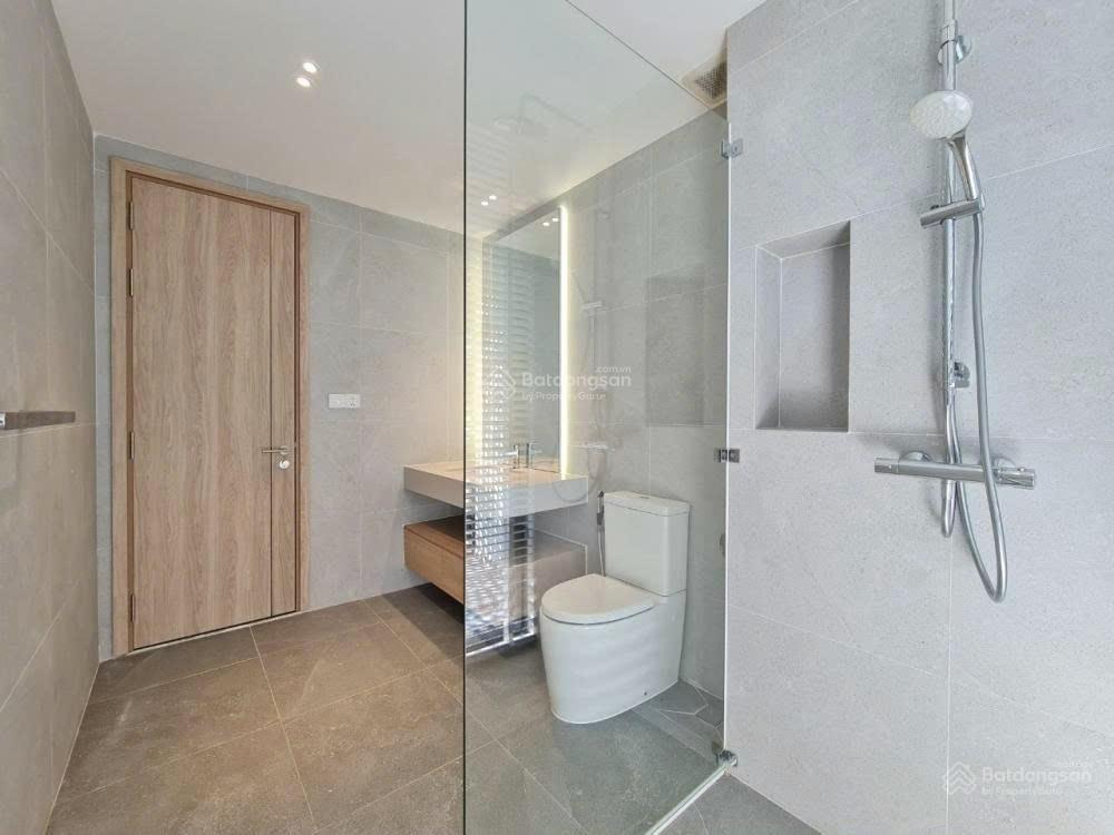 Siêu phẩm nhà đường võ thị sáu  quận 3  6 x 23m (131m²)  thuê 100tr/th  5 tầng giá 26 tỷ