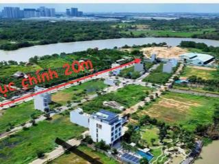 Lô mặt tiền 30m đảo kim cương q9