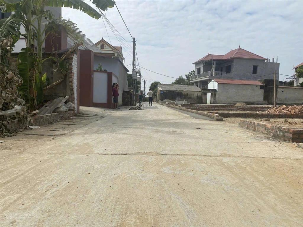 Chính chủ e có mảnh đất 80m2 full thổ cư, tại yên tàng, bắc phú (cũ)