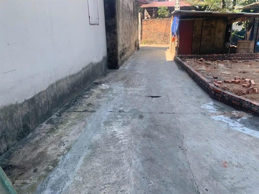 Chính chủ cần tiền bán cắt lỗ 300tr lô đất 2 mặt tiền