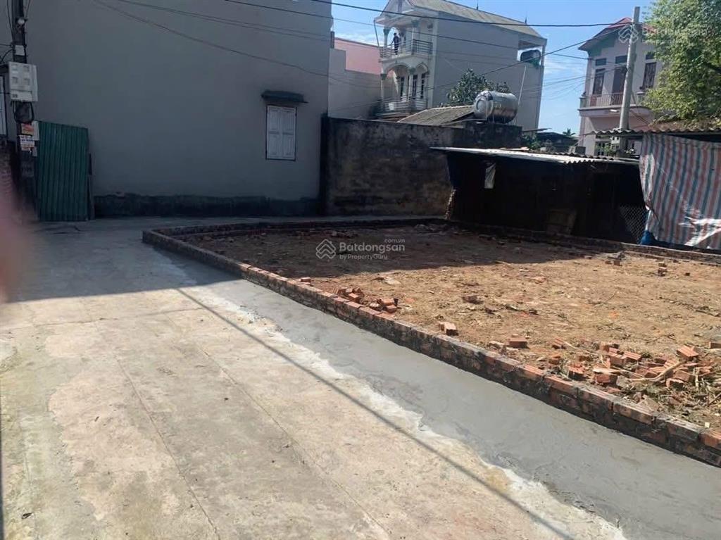 Chính chủ cần tiền bán cắt lỗ 300tr lô đất 2 mặt tiền