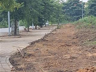 Đất nền nhà phố 192m2 có sổ đỏ, sát go mall, cạnh hồ đầm vạc và sân golf vĩnh yên, vĩnh phúc