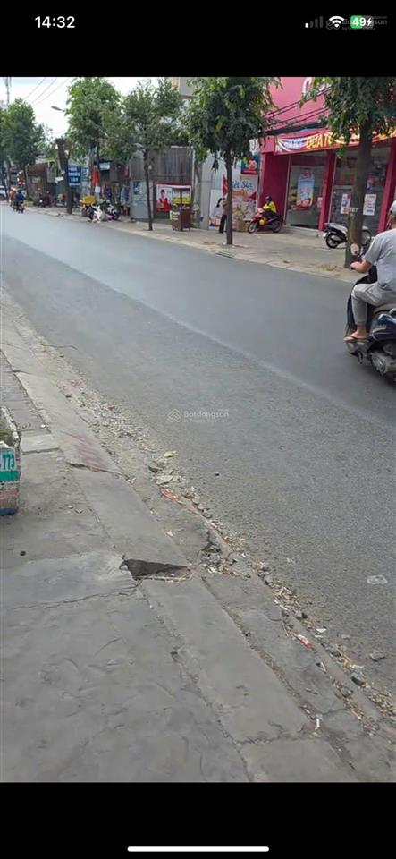 Bán nhà mặt tiền kinh doanh đường tỉnh lộ 10 giá rẻ 11,8 tỷ