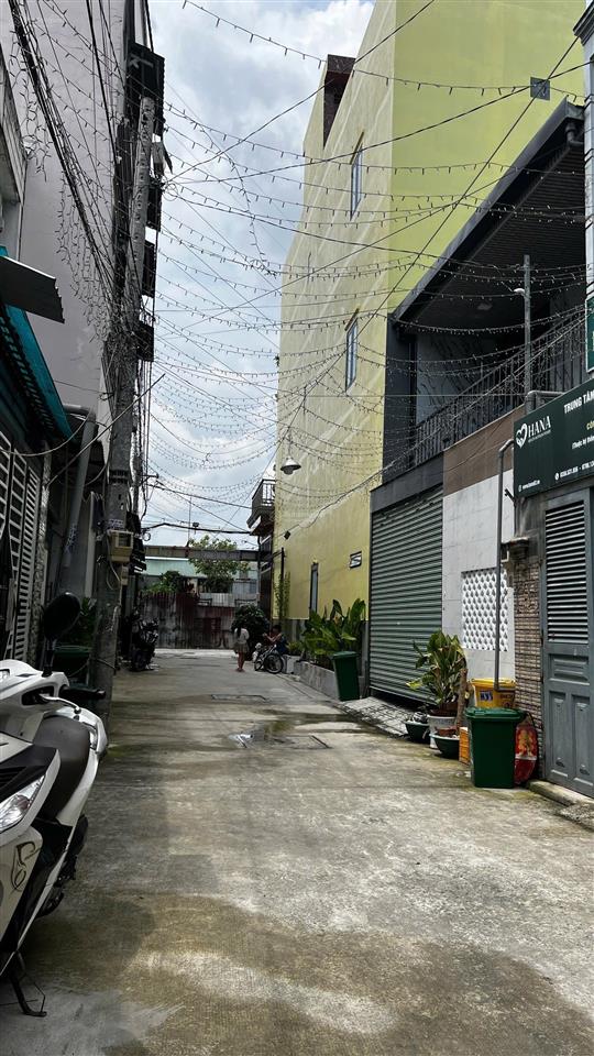 Bán nhà riêng 3 lầu tại quốc lộ 1a, quận 12, 5,5 tỷ, 65,9m2 giá cực chất chính chủ