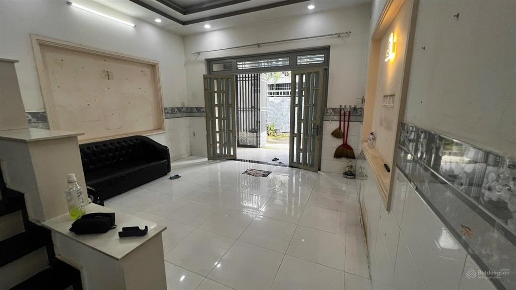 Bán nhà riêng 3 lầu tại quốc lộ 1a, quận 12, 5,5 tỷ, 65,9m2 giá cực chất chính chủ