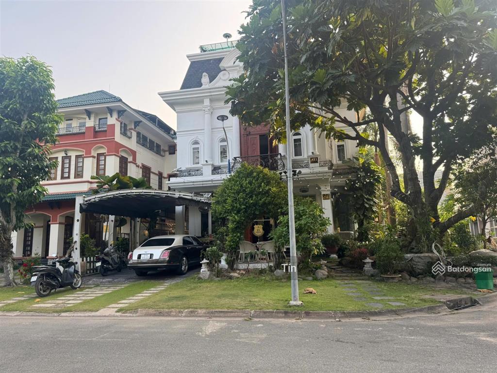 Bán biệt thự lan anh villa quận 2, tp thủ đứcdt15x26công nhận 400m23 tầng giá 240 tỷ