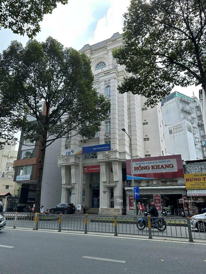 Bán tòa nhà mt trần hưng đạo phường cô giang, dt 18x20m 10 tầng hdt 2 tỷ/tháng  giá bán 250 tỷ