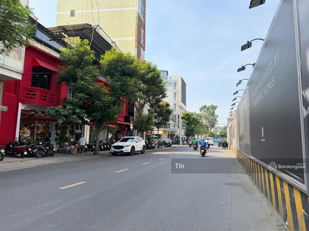 Bán nhà mt calmet, đối diện the one central, dt 6x20, 7 tầng, hđt 200tr/tháng, giá bán 40 tỷ
