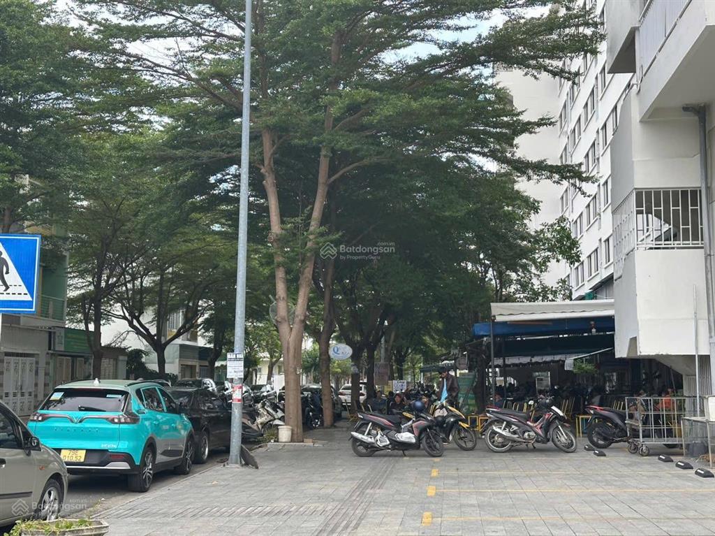 Bán nhanh căn hộ tầng trệt vừa ở vừa kinh doanh tại chung hud phước long, nha trang giá 3 tỷ 2 .