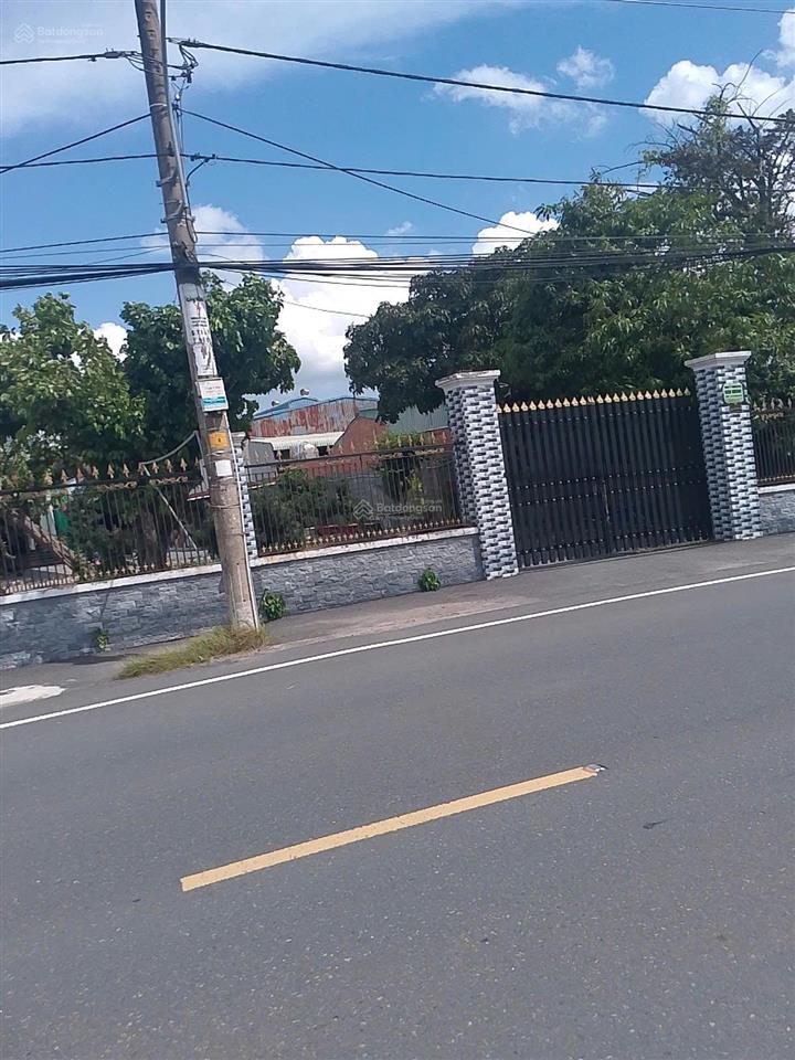 Cần bán gấp lô đất vị trí rất đẹp