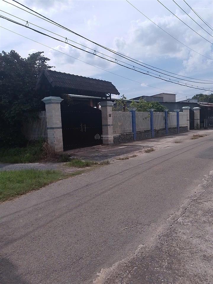 Ông chú bảy kẹt tiền bán gấp lô đất vị trí đẹp