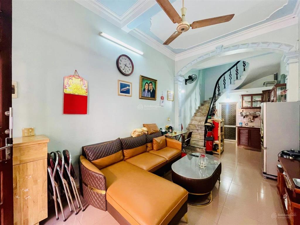 Bán nhà minh khai căn duy nhất 30m2  4 tầng  dân xây ngõ thông 20m ra mặt phố  giá tốt