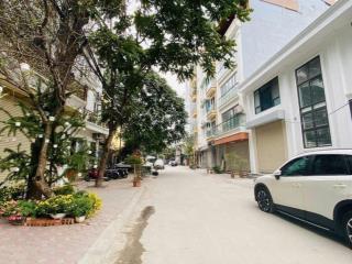 Bán nhà hoàng cầu  60m2  7 tầng  ngõ to hơn phố  21.9 tỷ  ô tô tránh  kinh doanh  thang máy