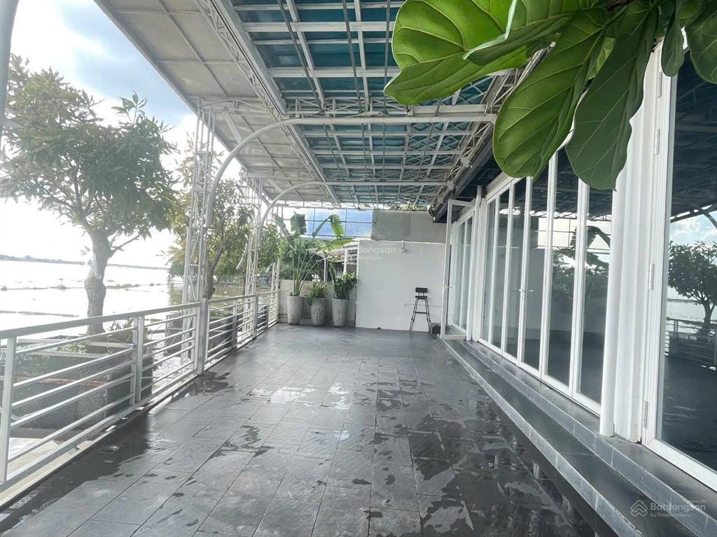 Bán nhà mặt tiền đường cách mạng tháng 8, p. trấn biên, đồng nai
