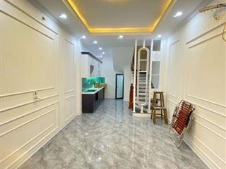 Bán nhà Trần Khát Chân 5 Tầng, nở hậu, 8.5 tỷ (Thông tin Thật)