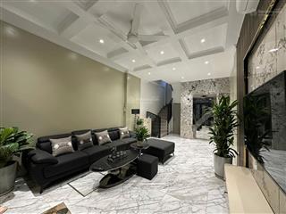 Bán nhà riêng 43m2 thang máy tại nguyễn thị định, p trung hòa, q.cầu giấy, giá tốt 18 tỷ vnd