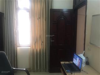 Cho thuê phòng 12m² tại tầng 3 của nhà riêng, không chung chủ, chỉ cho bạn nữ thuê.