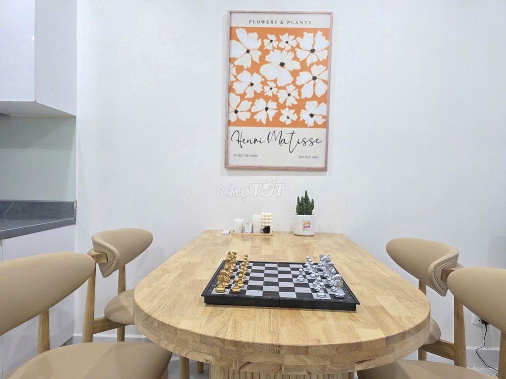 Căn hộ Skyline 72m2, Quận 7, sổ hồng sẵn, nội thất mới 99%
