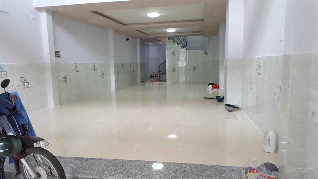 Cho sinh viên, nhân viên thuê phòng trọ quận 4