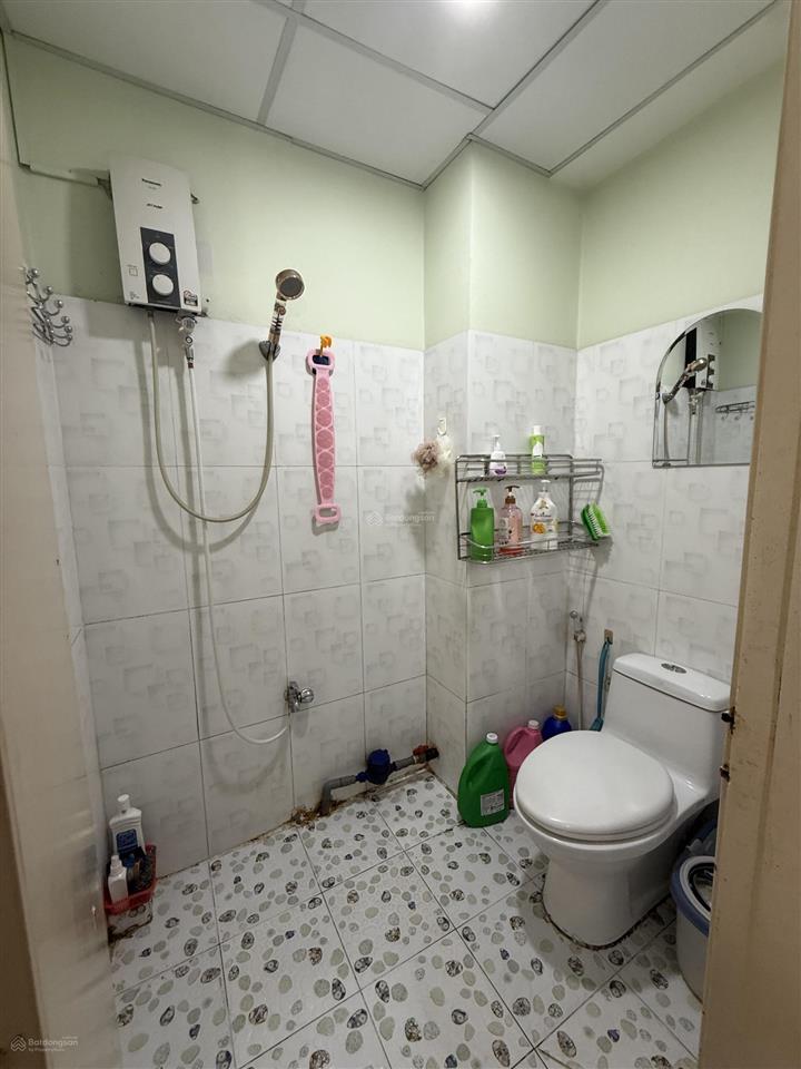 Chính chủ bán chung cư 3pn gần chợ tân hương.