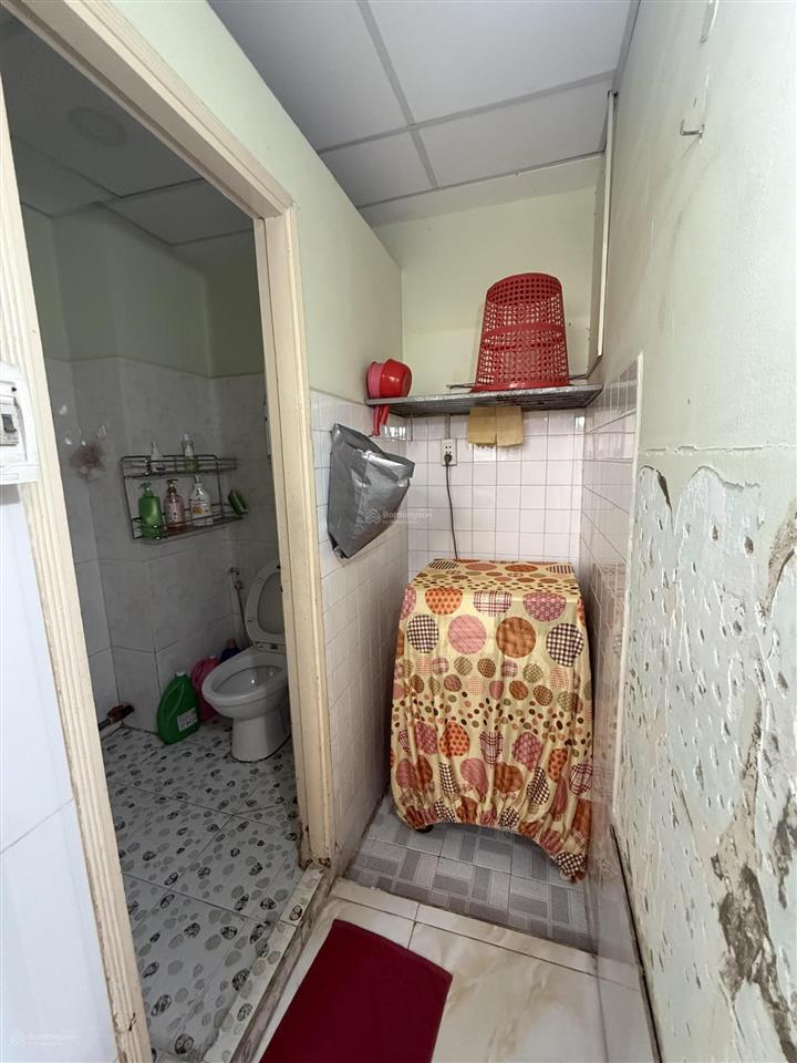 Chính chủ bán chung cư 3pn gần chợ tân hương.
