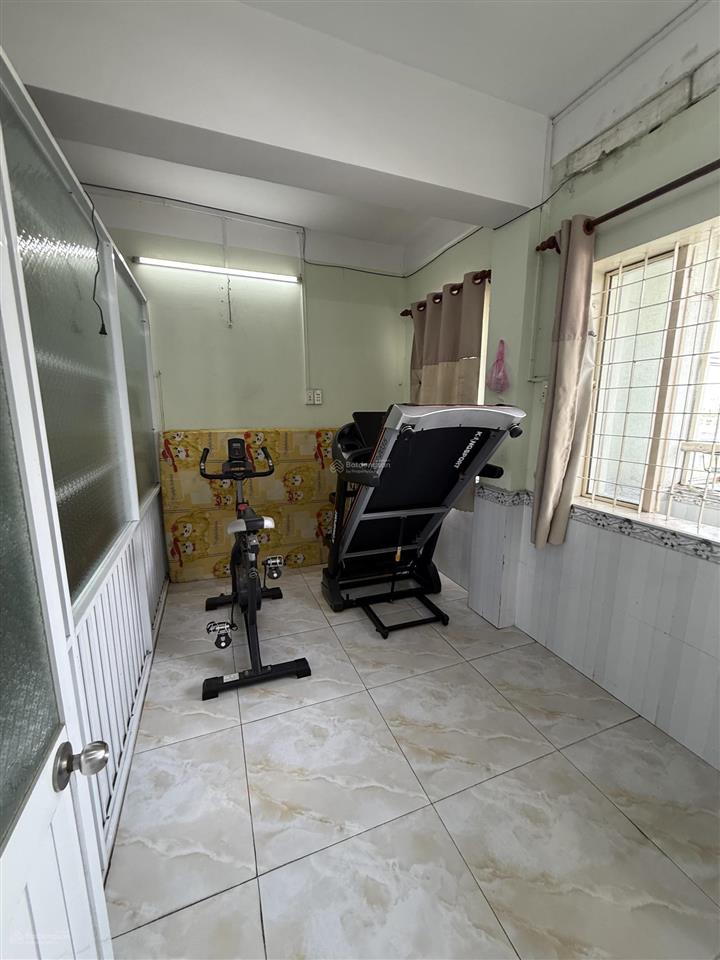 Chính chủ bán chung cư 3pn gần chợ tân hương.