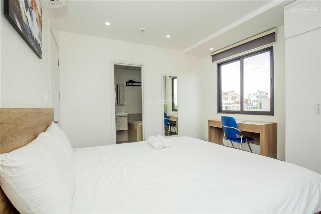 Cho thuê căn hộ 1 phòng ngủ đầy đủ đồ, tầng cao view thoáng, ngõ ô tô yên tĩnh, quảng an, tây hồ