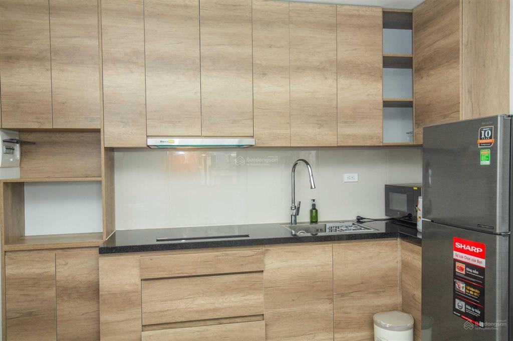 Cho thuê căn hộ 1 phòng ngủ đầy đủ đồ, tầng cao view thoáng, ngõ ô tô yên tĩnh, quảng an, tây hồ