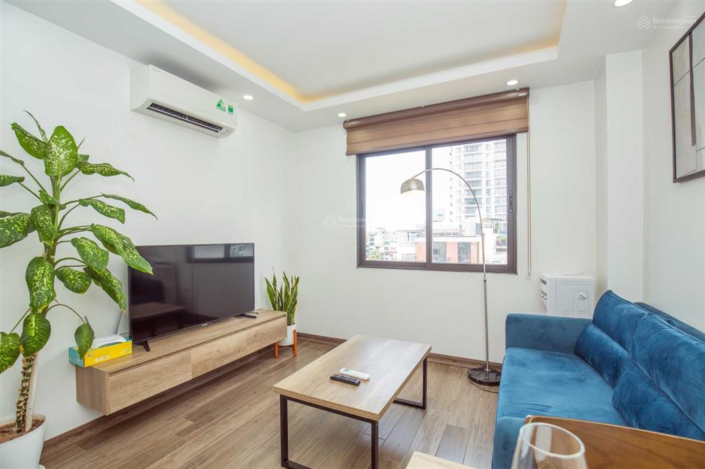 Cho thuê căn hộ 1 phòng ngủ đầy đủ đồ, tầng cao view thoáng, ngõ ô tô yên tĩnh, quảng an, tây hồ