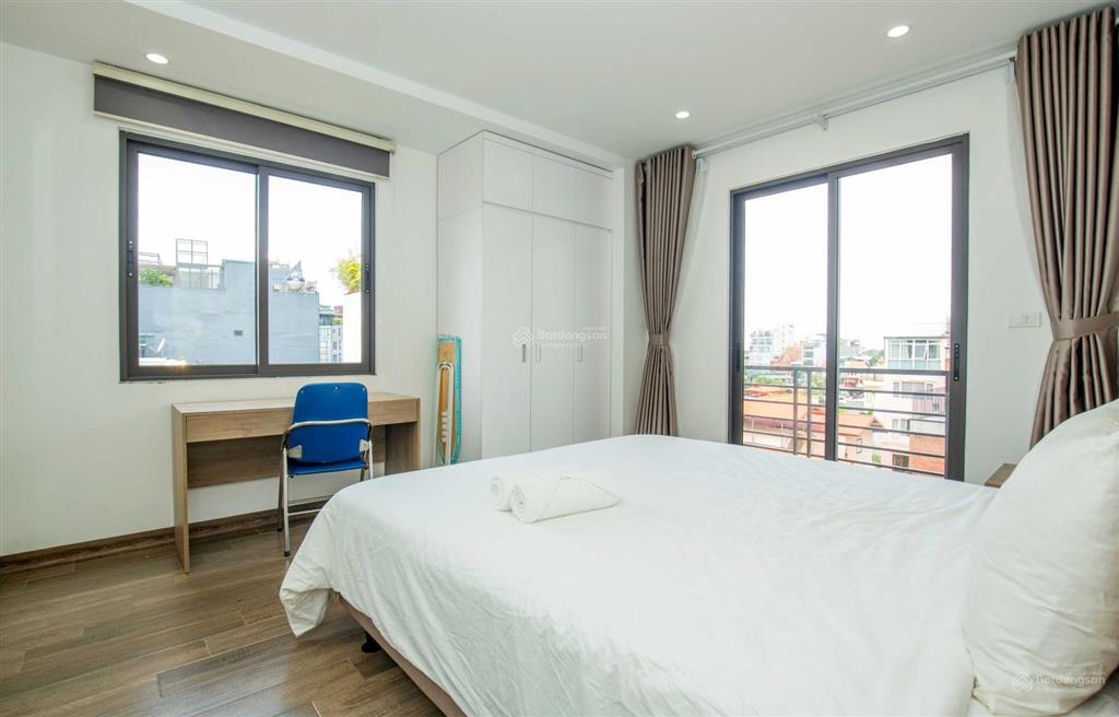 Cho thuê căn hộ 1 phòng ngủ đầy đủ đồ, tầng cao view thoáng, ngõ ô tô yên tĩnh, quảng an, tây hồ