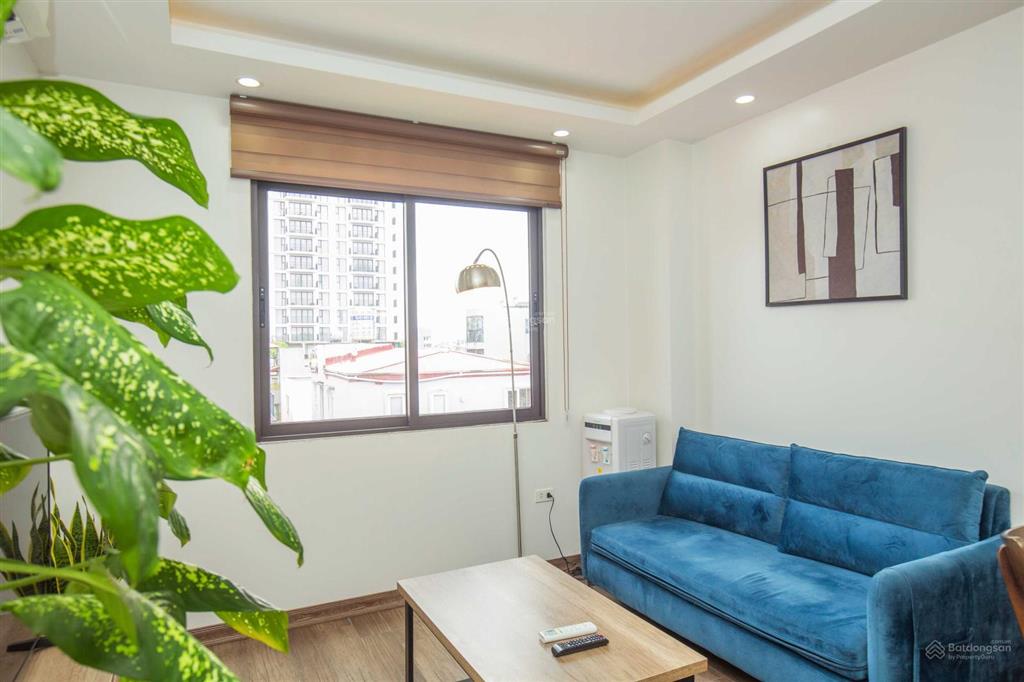 Cho thuê căn hộ 1 phòng ngủ đầy đủ đồ, tầng cao view thoáng, ngõ ô tô yên tĩnh, quảng an, tây hồ