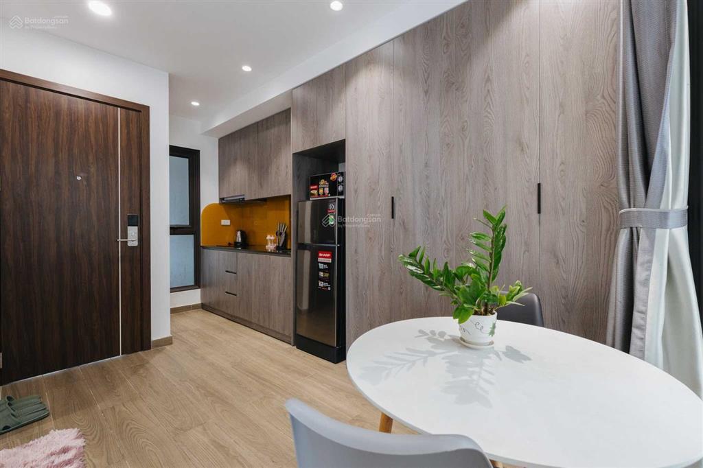 Chính chủ! cho thuê căn hộ đầy đủ nội thất 30m2, ngay đường trịnh công sơn