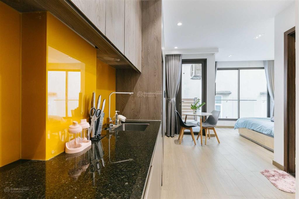 Chính chủ! cho thuê căn hộ đầy đủ nội thất 30m2, ngay đường trịnh công sơn
