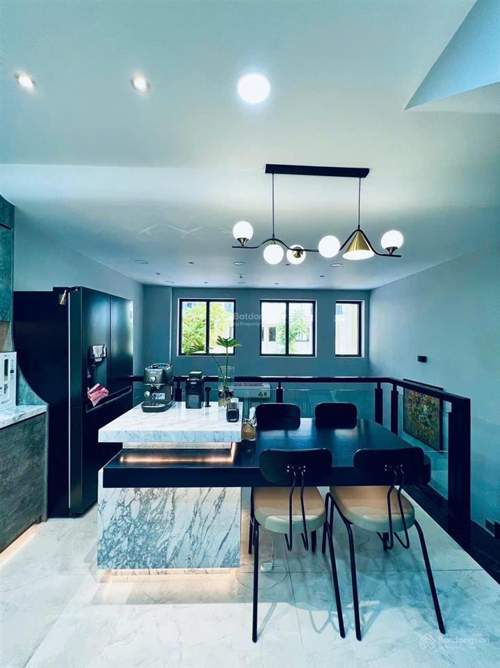 Bán chuyển nhượng nhà phố senturia nam sài gòn  giá tốt chỉ 6,6 tỷ