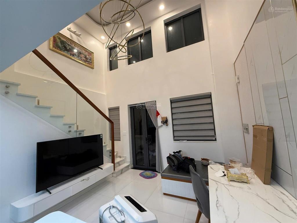Bán chuyển nhượng nhà phố senturia nam sài gòn  giá tốt chỉ 6,6 tỷ