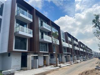 Cho thuê mặt tiền shophouse đường song hành senturia an phú,  0938 572 ***